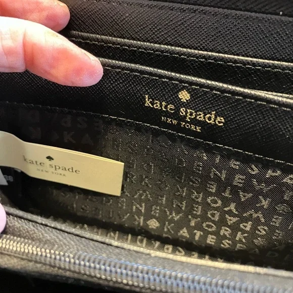 NWOT KATE SPADE Kate Spade Blake Avenue Printed Neda Wallet - Bon bon stripe. - Picture 5 of 8